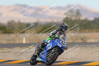 media/Oct-30-2022-CVMA (Sun) [[fb421c3cec]]/Race 6 500 Supersport-350 Supersport/